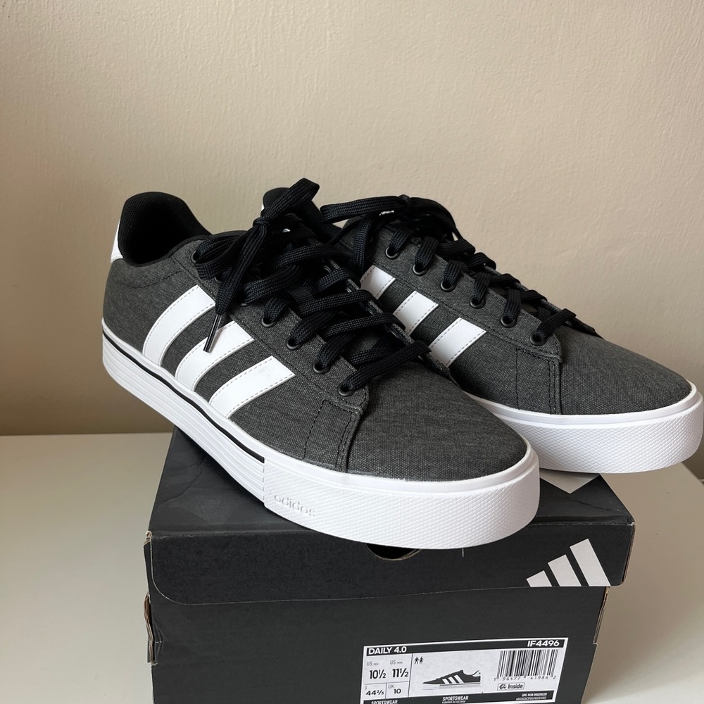 Adidas Men’s Daily 4.0 Gray & White Casual Sneakers